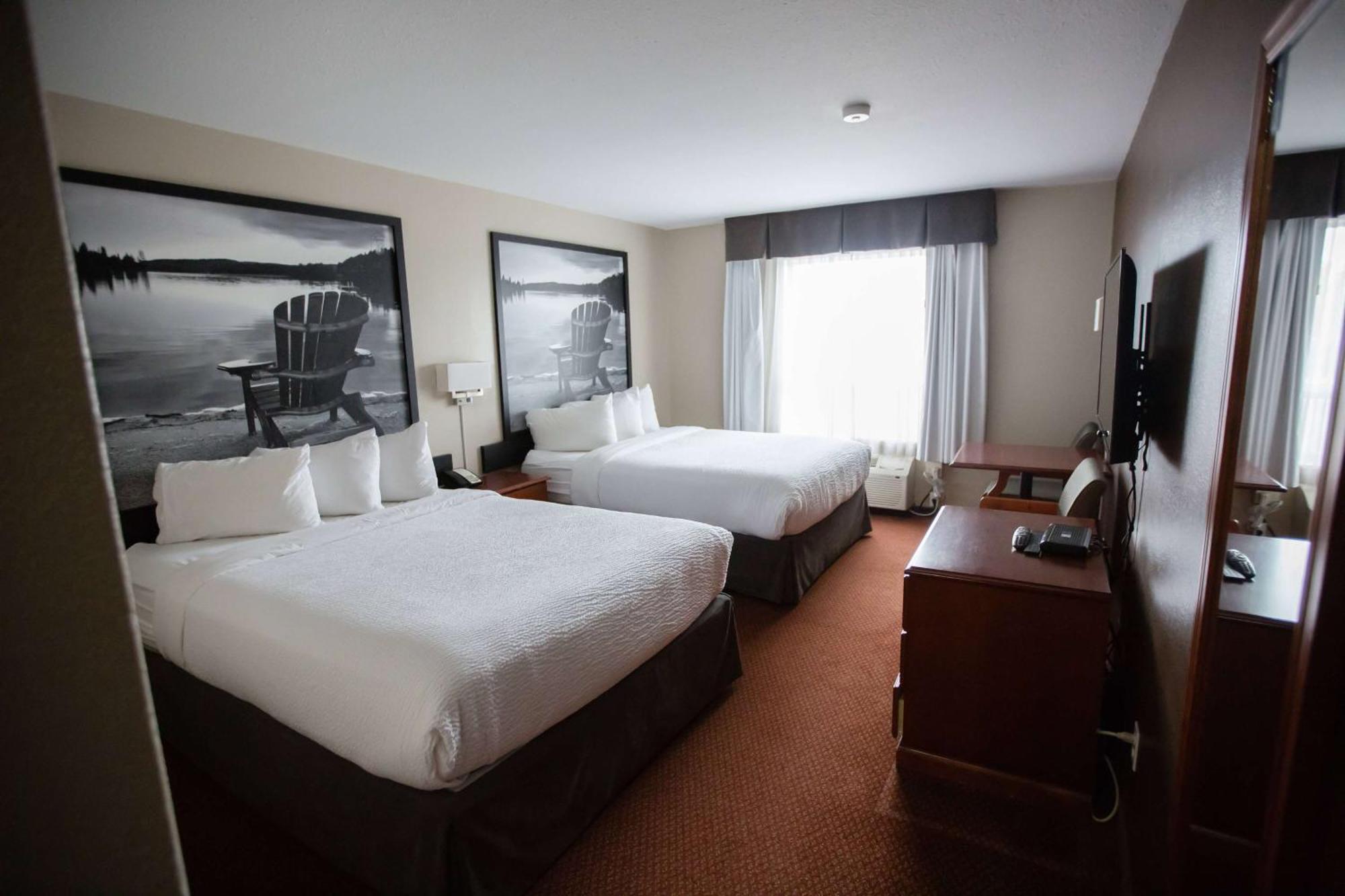 Super 8 By Wyndham Whitecourt Hotell Eksteriør bilde